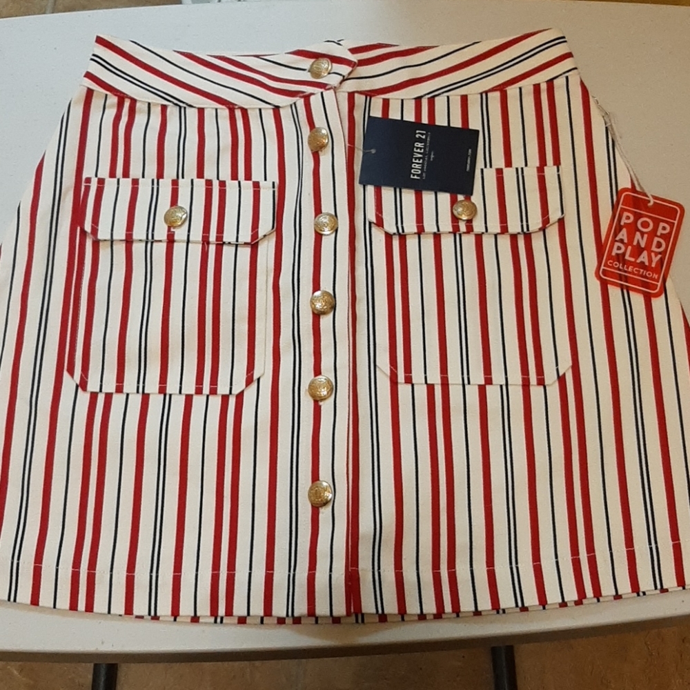 F21 red/off white/blue skirt S NWT